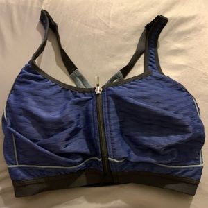 Victoria Sport 2 in 1 Sports Bra